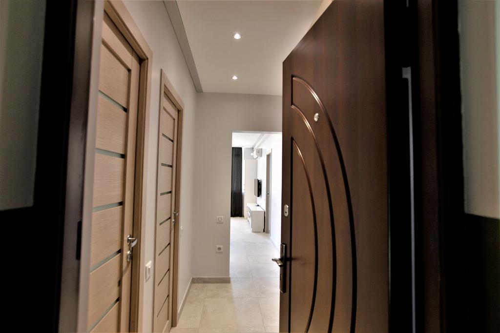 Apartment In City Center เยเรวาน ภายนอก รูปภาพ